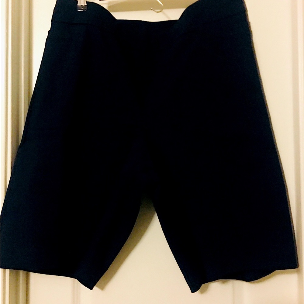 Dark blue Bermuda shorts, cute & ready for summer.